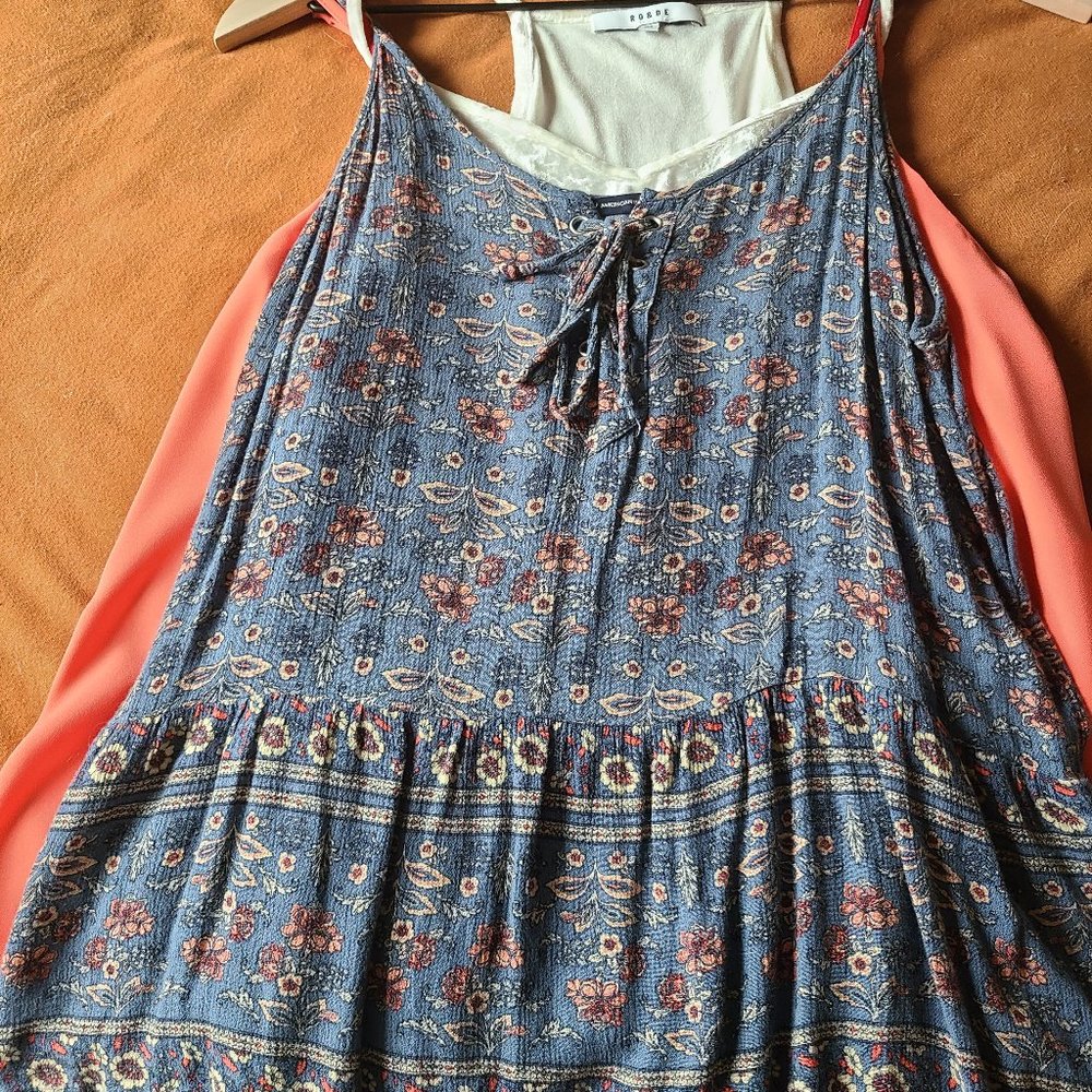 Cute flowy tee (American Eagle)